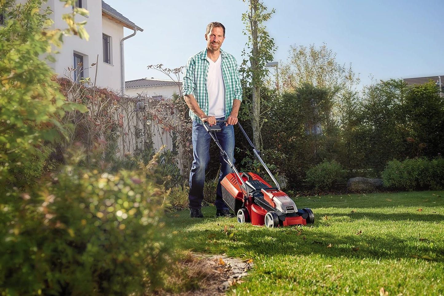 Cortacésped a Batería 18V – 30 cm, 25L, Altura Ajustable